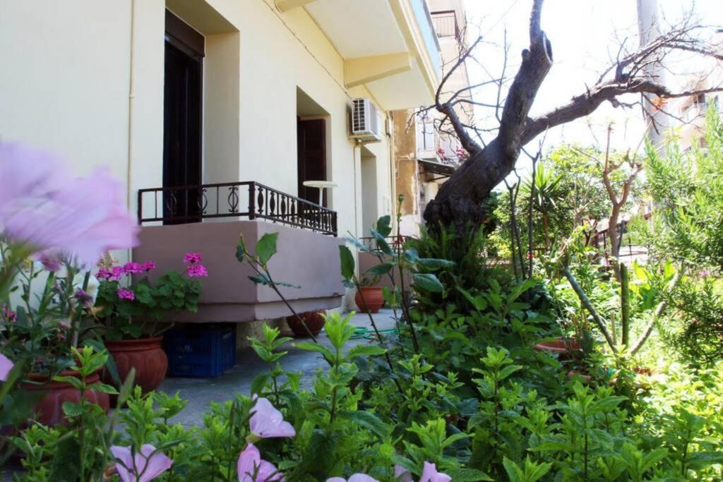 Daphne'S House Families Only Chrissi Akti Chania Exterior foto